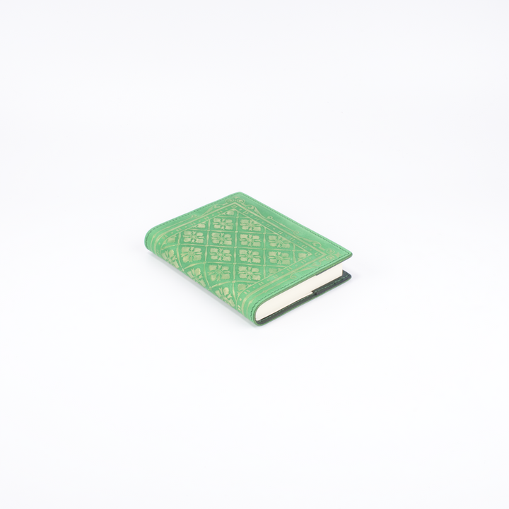 Naila Refillable Journal