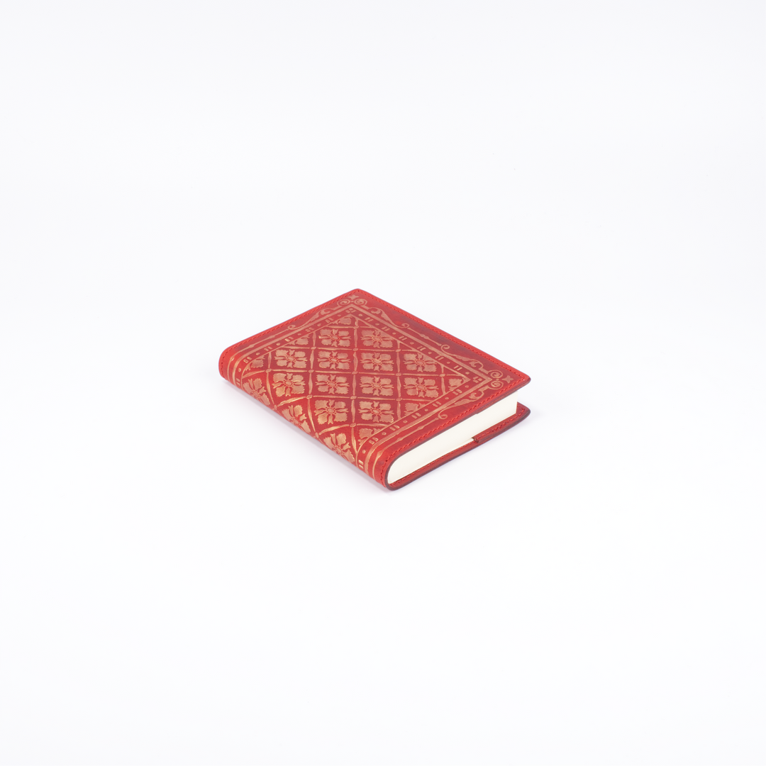 Naila Refillable Journal